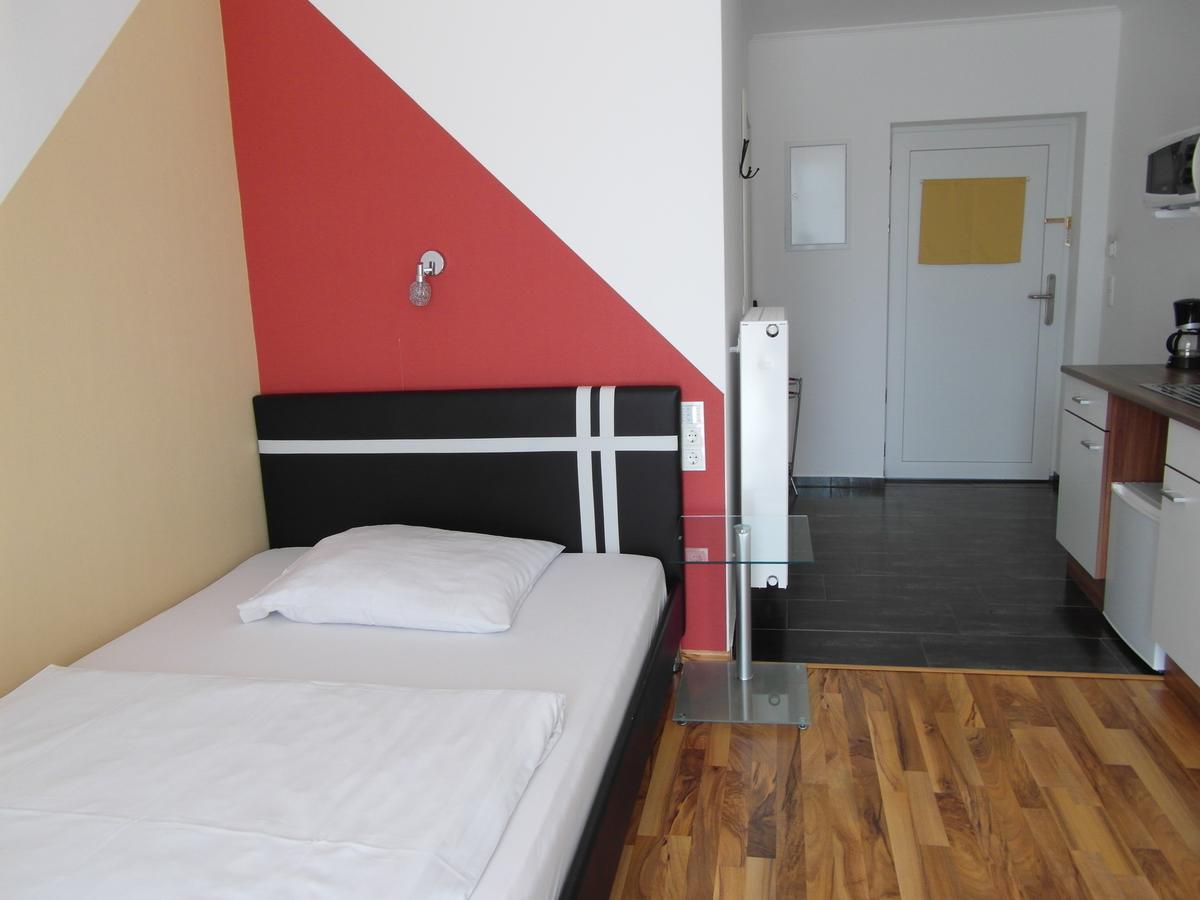 Hotel Am Donaubogen Sarching ภายนอก รูปภาพ