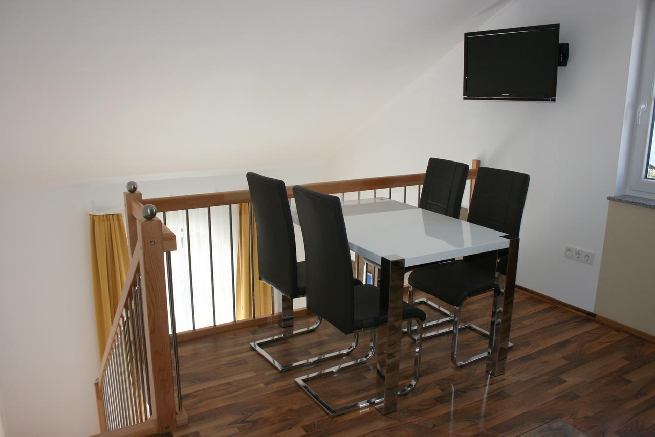 Hotel Am Donaubogen Sarching ภายนอก รูปภาพ